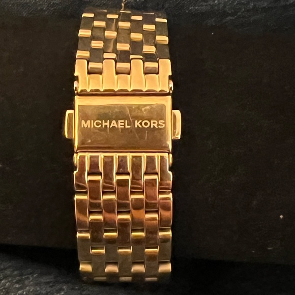 Ladies’ Michael Kors Watch Darci MK3191 Like 🆕 Box Included - Picture 5 of 10